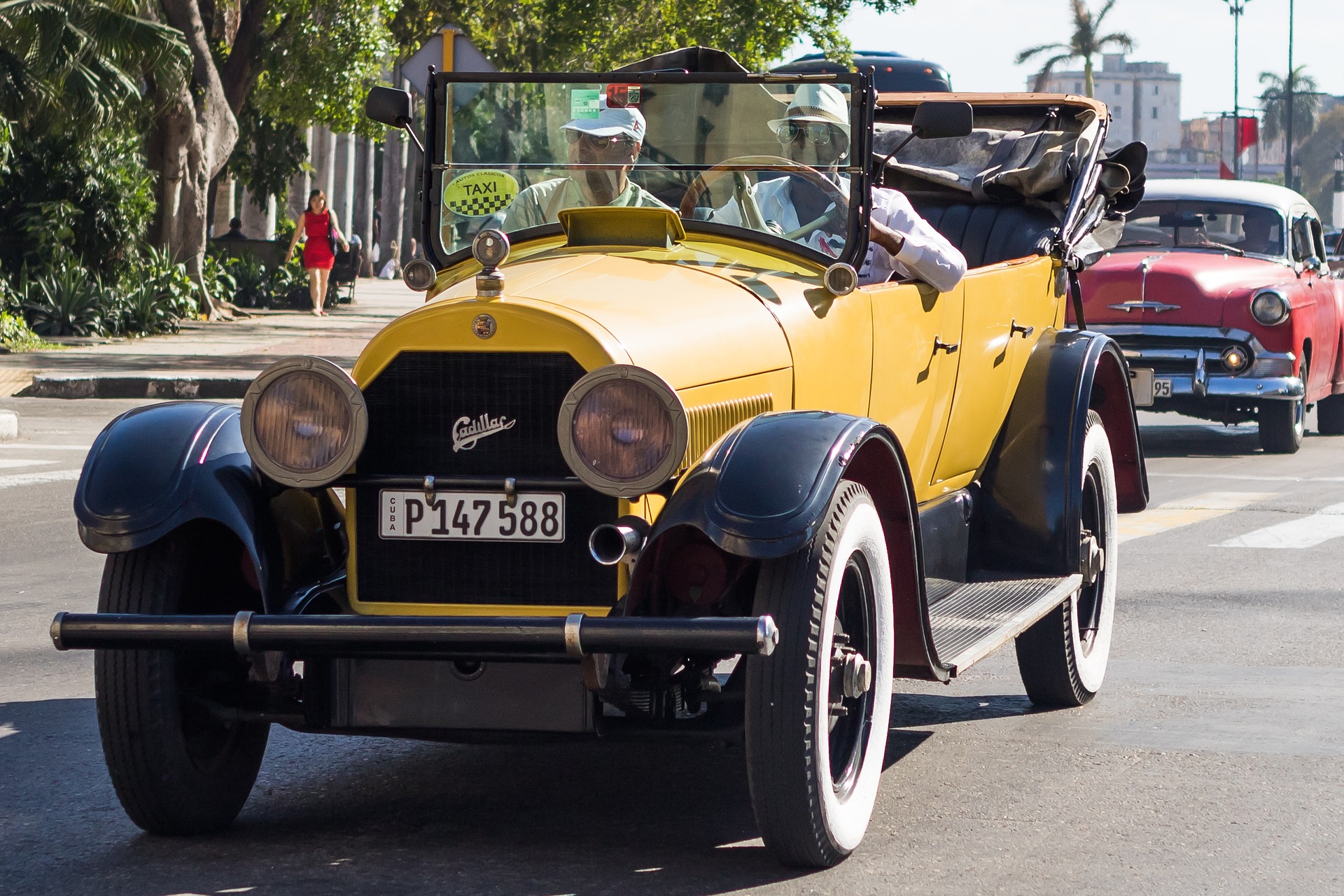 Уплата транспортного налога с введенных в Россию автомобилей -  Бухгалтерия.ru